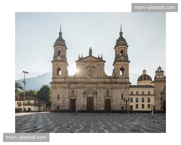 为申办2030年青奥会，波哥大市宣布将兴建南美最大BMX综合场地