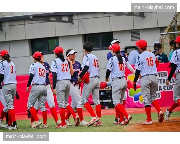 中国女垒4-3力克澳大利亚，保留晋级四强理论希望